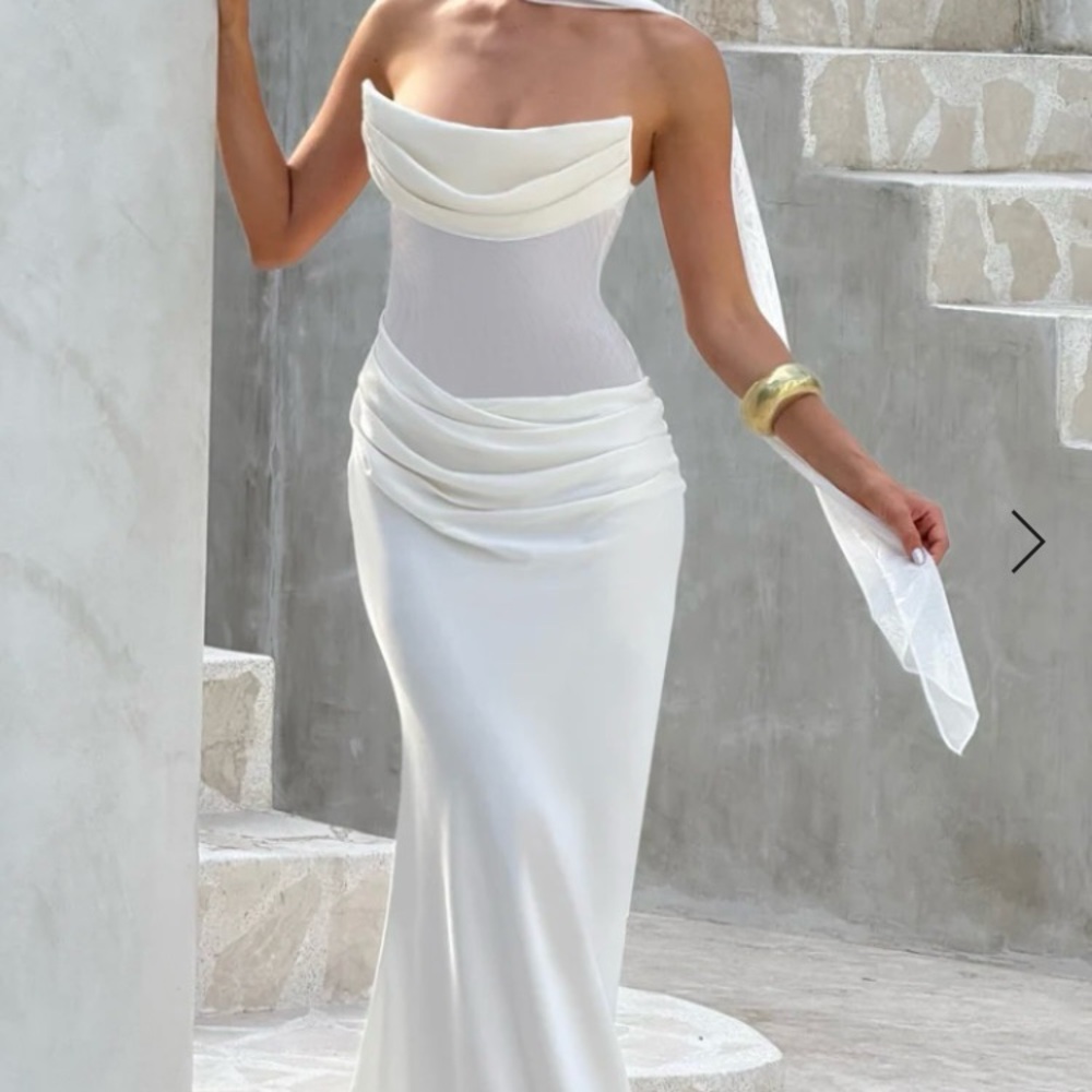 NWT Babyboo Liora maxi dress